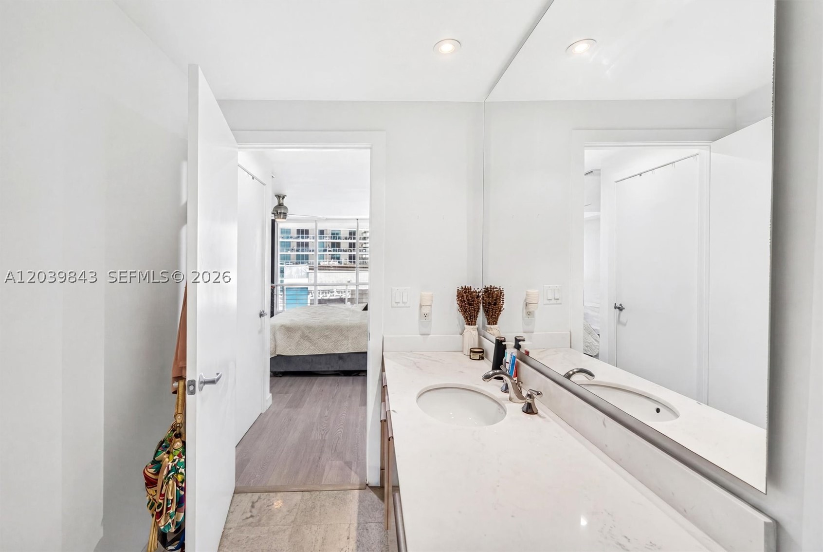image 1060 Brickell - 105030