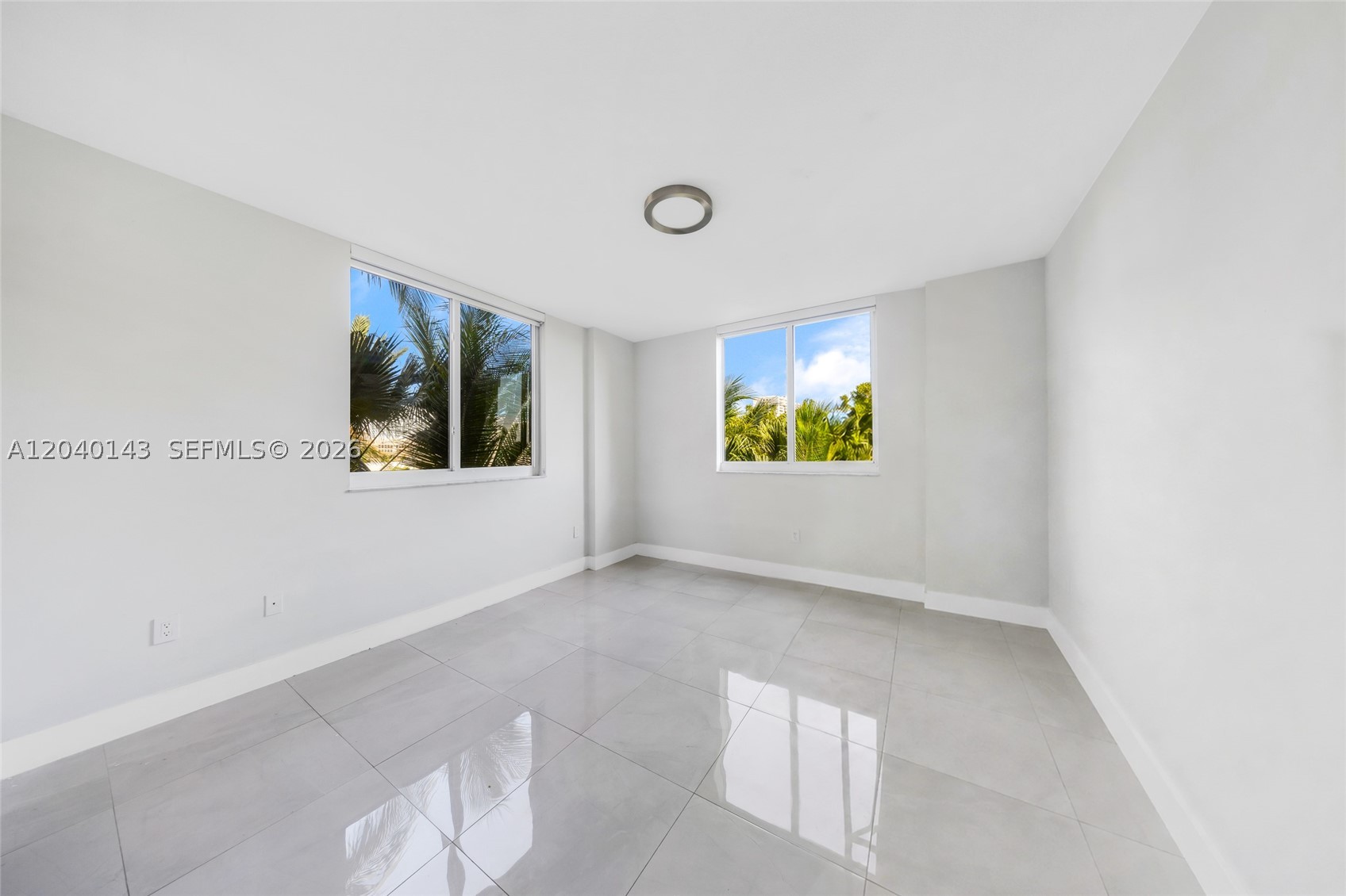 image The Venture at Aventura24