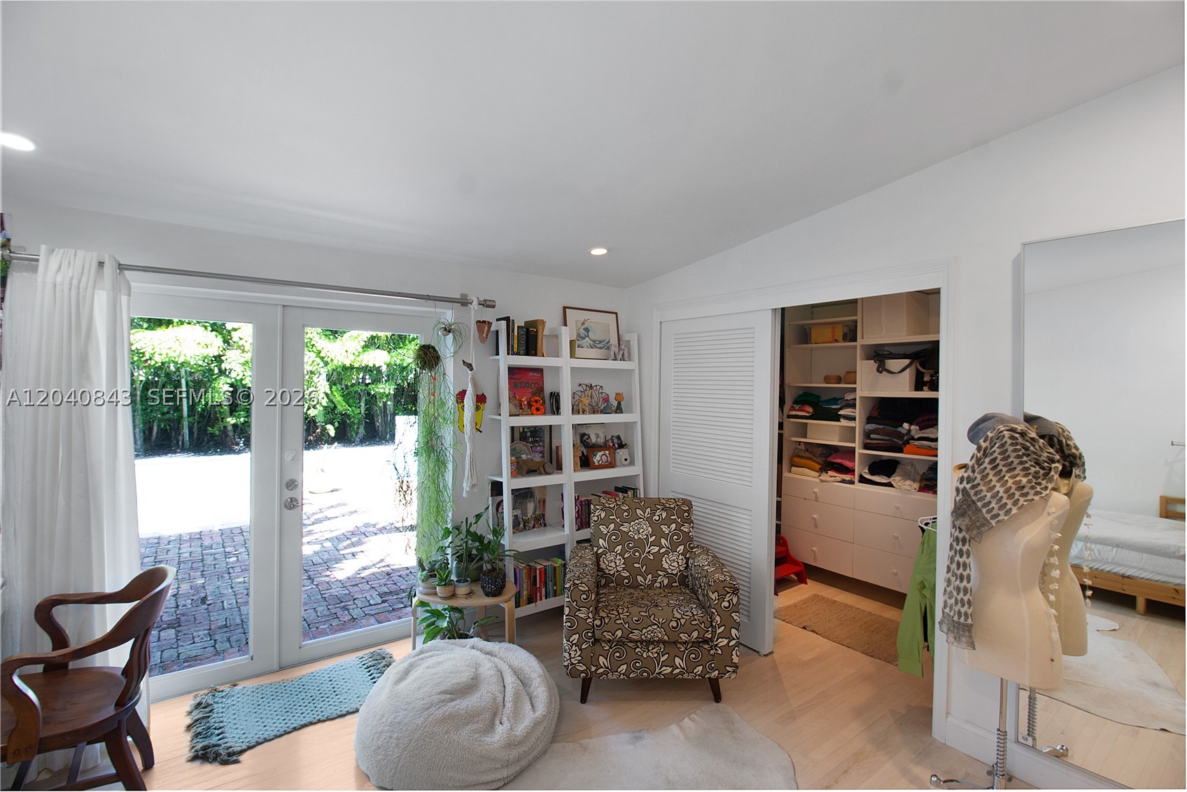 7420 SW 53rd Pl Miami, FL 33143