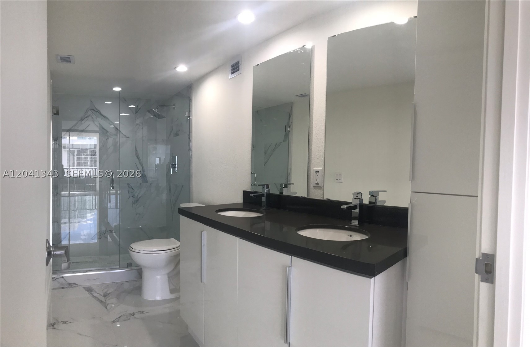 1901 Brickell Ave #B2003 Miami, FL 33129