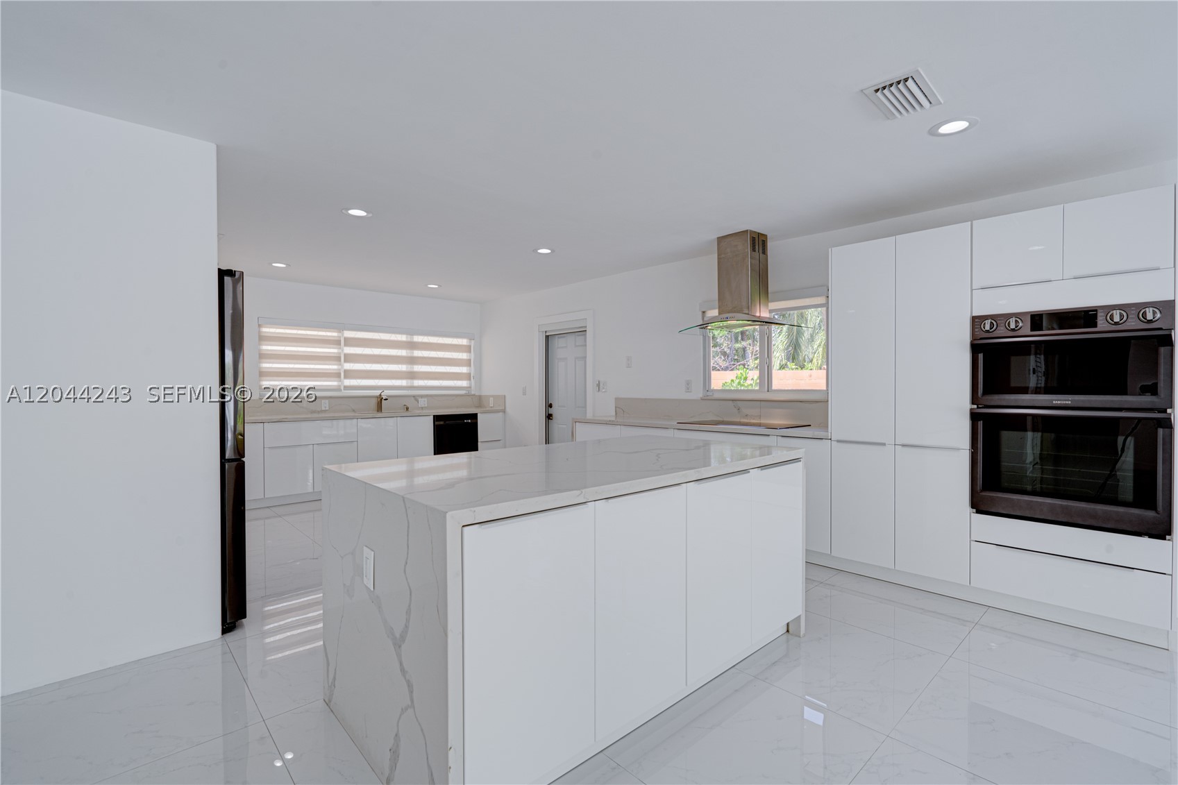 773 Woodcrest Rd Key Biscayne, FL 33149