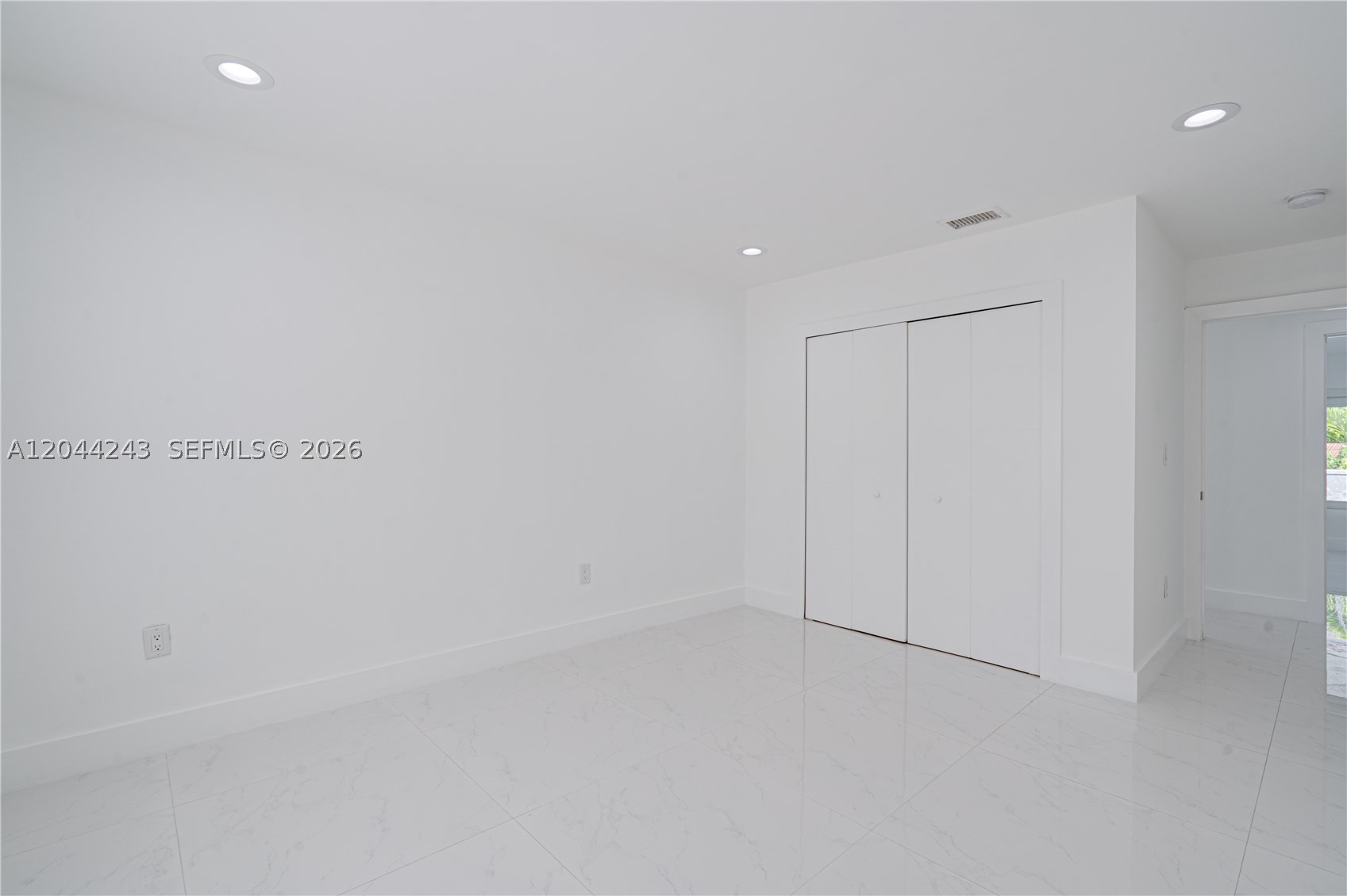 773 Woodcrest Rd Key Biscayne, FL 33149