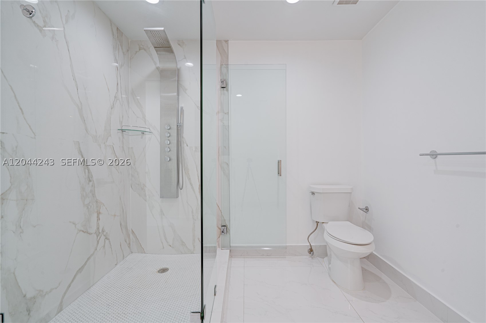 773 Woodcrest Rd Key Biscayne, FL 33149