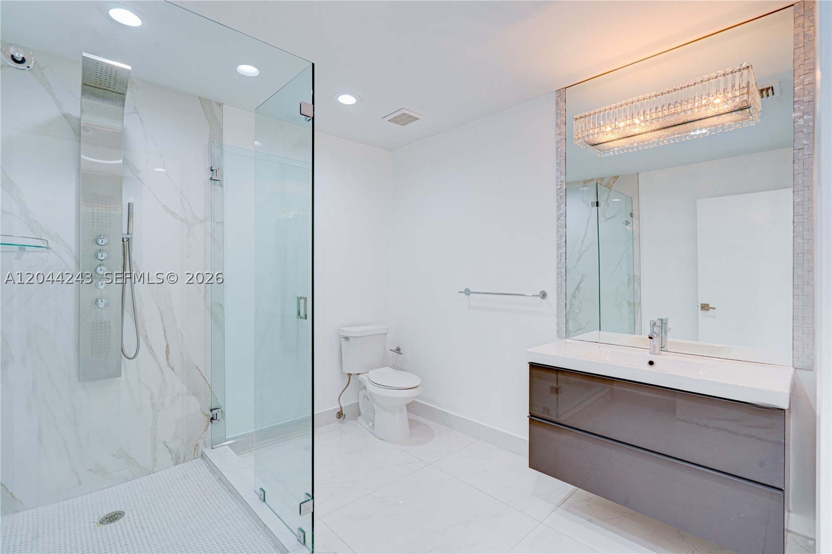 773 Woodcrest Rd Key Biscayne, FL 33149