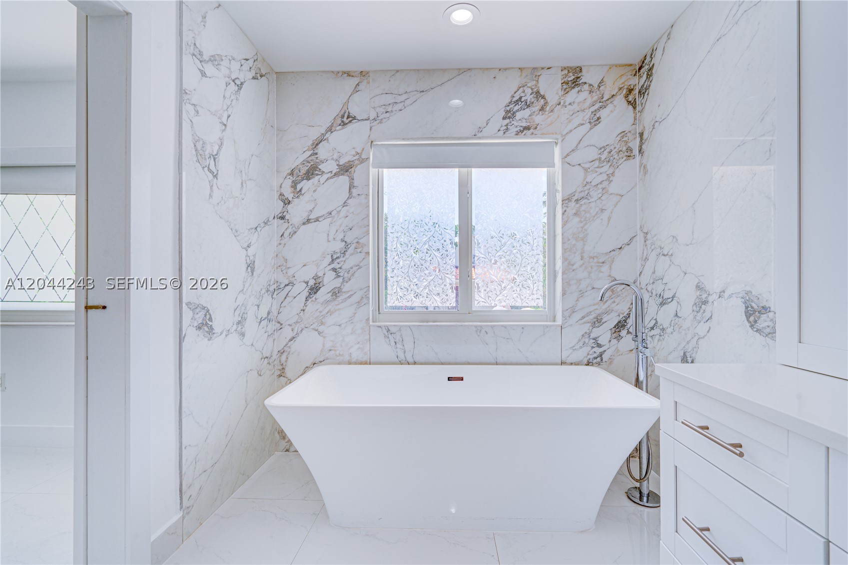 773 Woodcrest Rd Key Biscayne, FL 33149