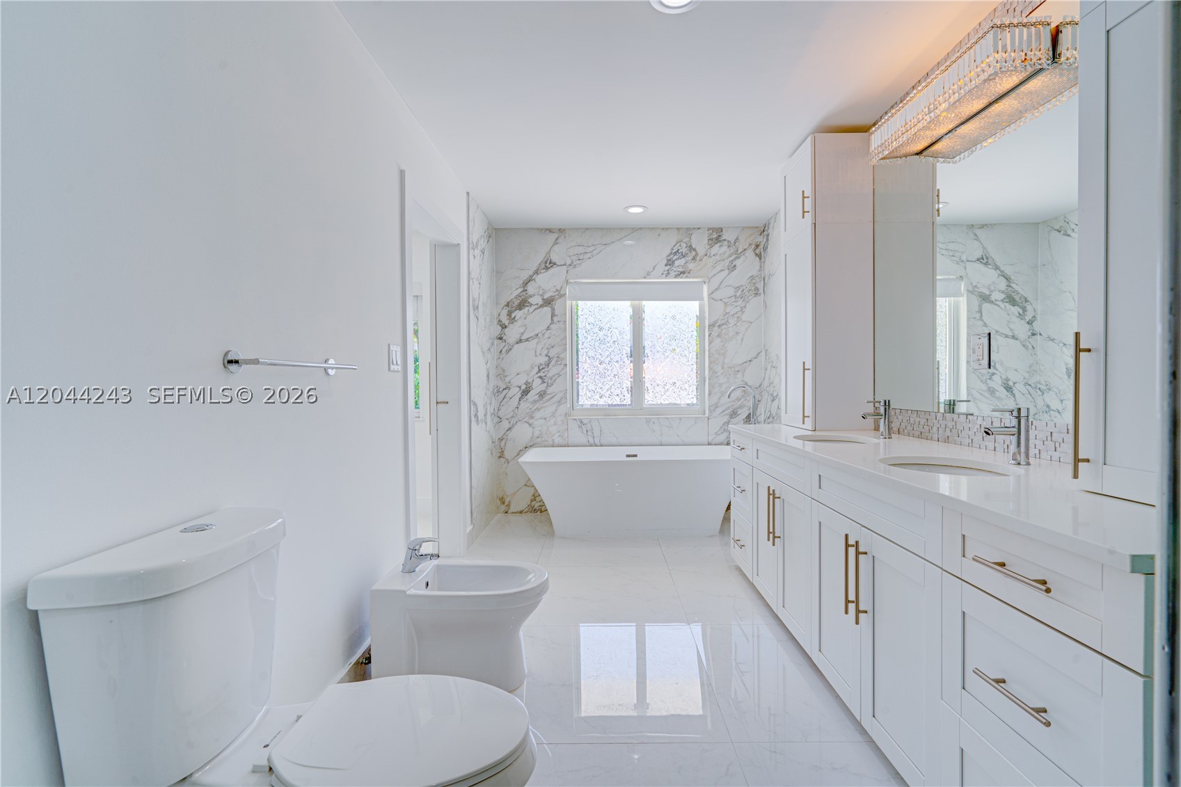 773 Woodcrest Rd Key Biscayne, FL 33149