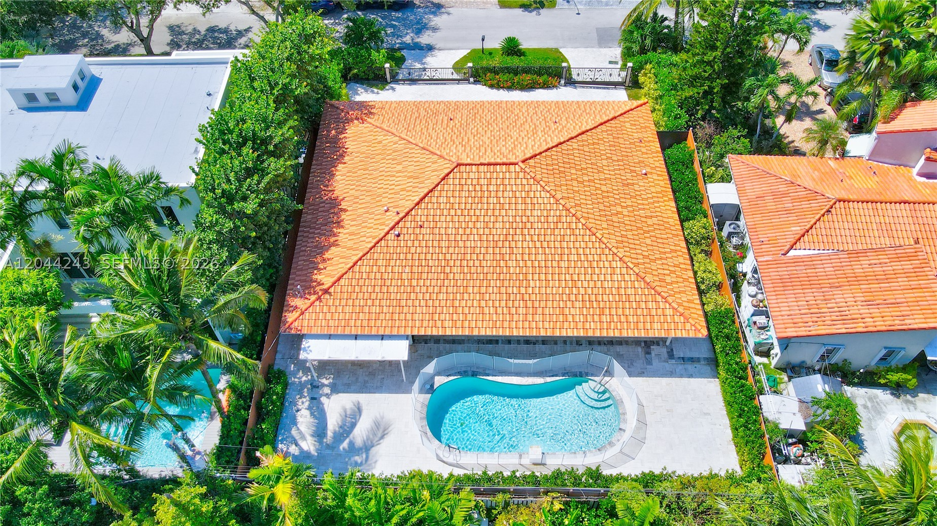 773 Woodcrest Rd Key Biscayne, FL 33149