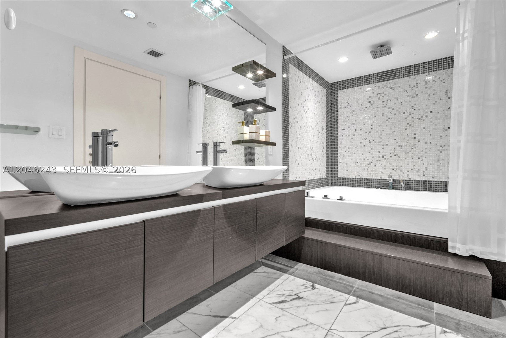 image Epic Residences18