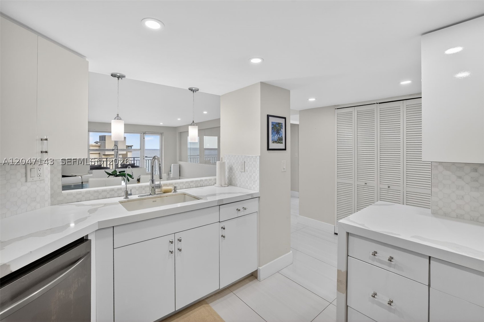 3000 E Sunrise Blvd #14C Fort Lauderdale, FL 33304