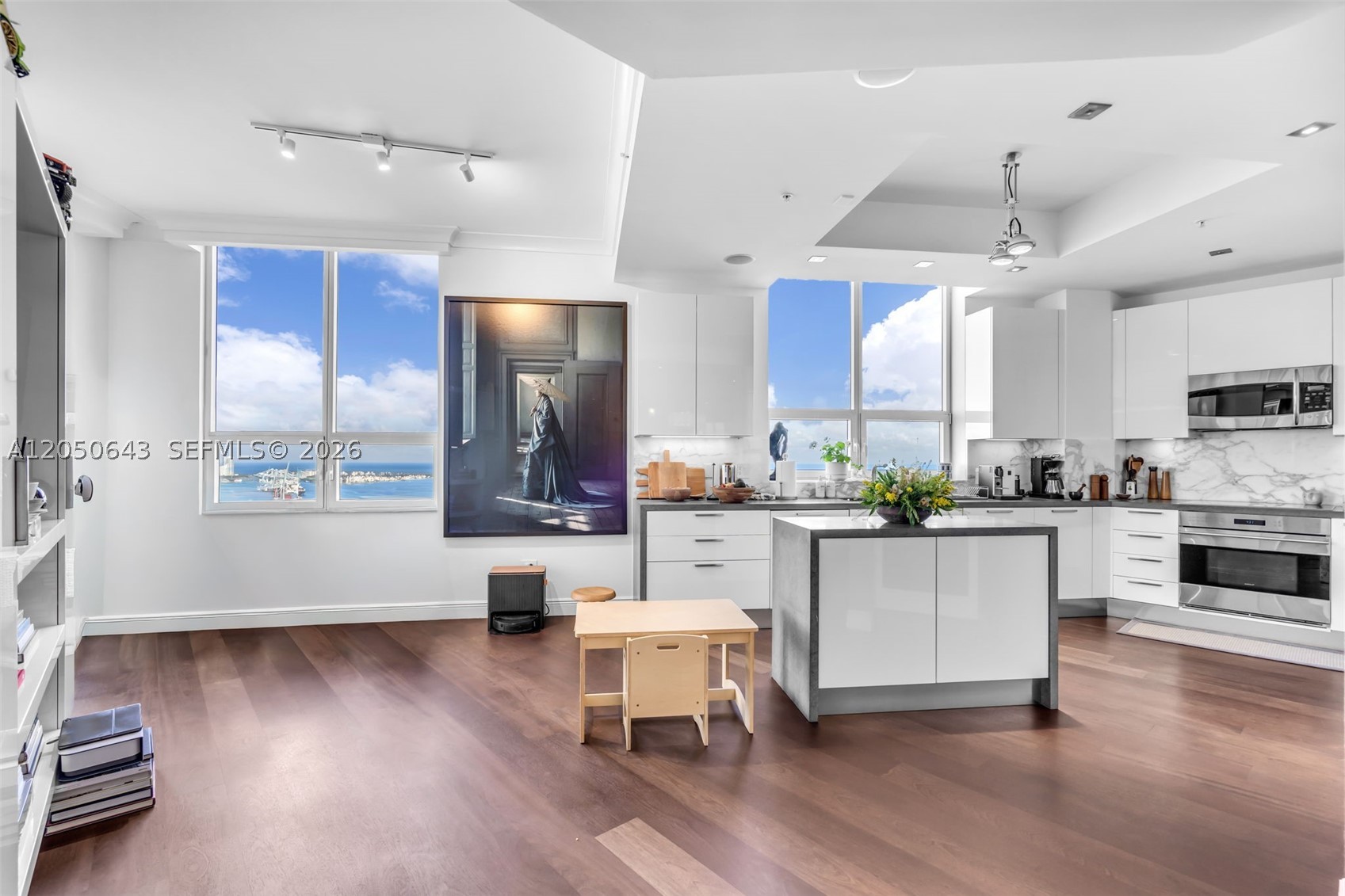 848 Brickell Key Dr #LPH4401 Miami, FL 33131