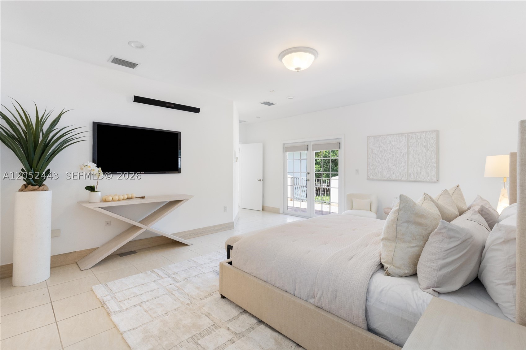 145 W Sunrise Ave Coral Gables, FL 33133