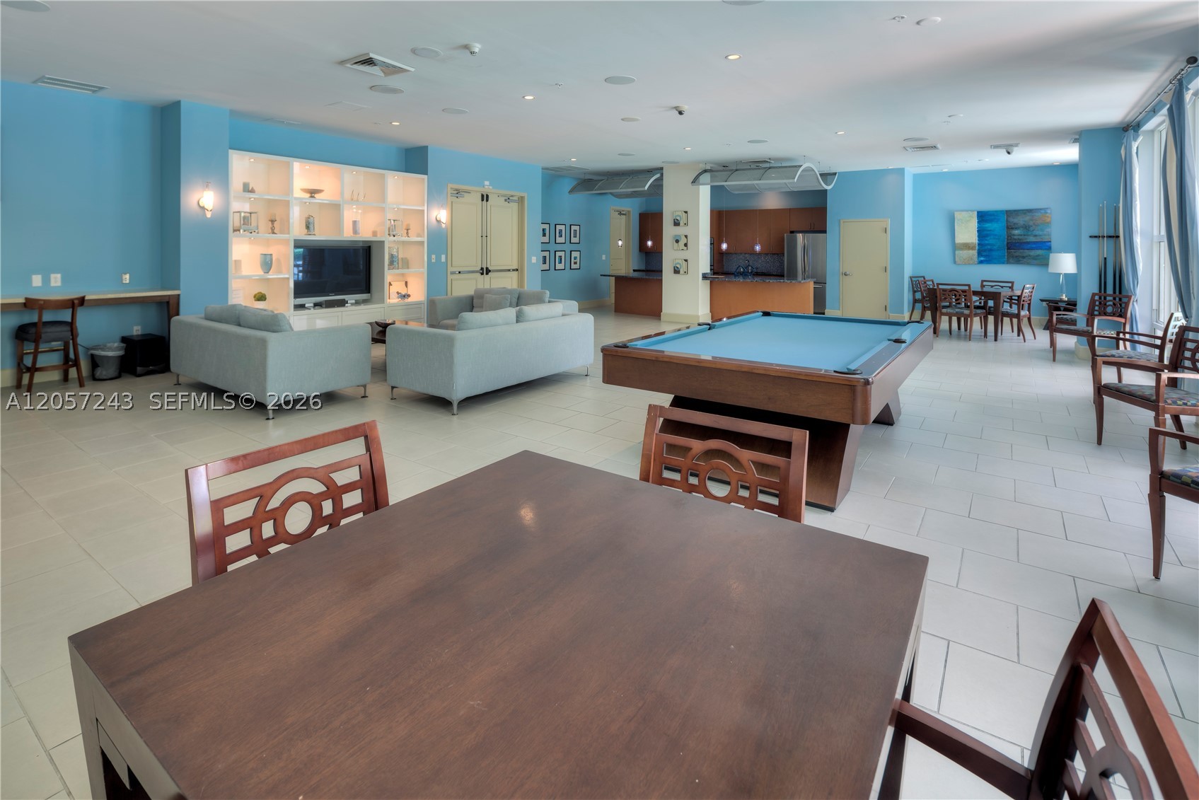 image Cite on the Bay East26