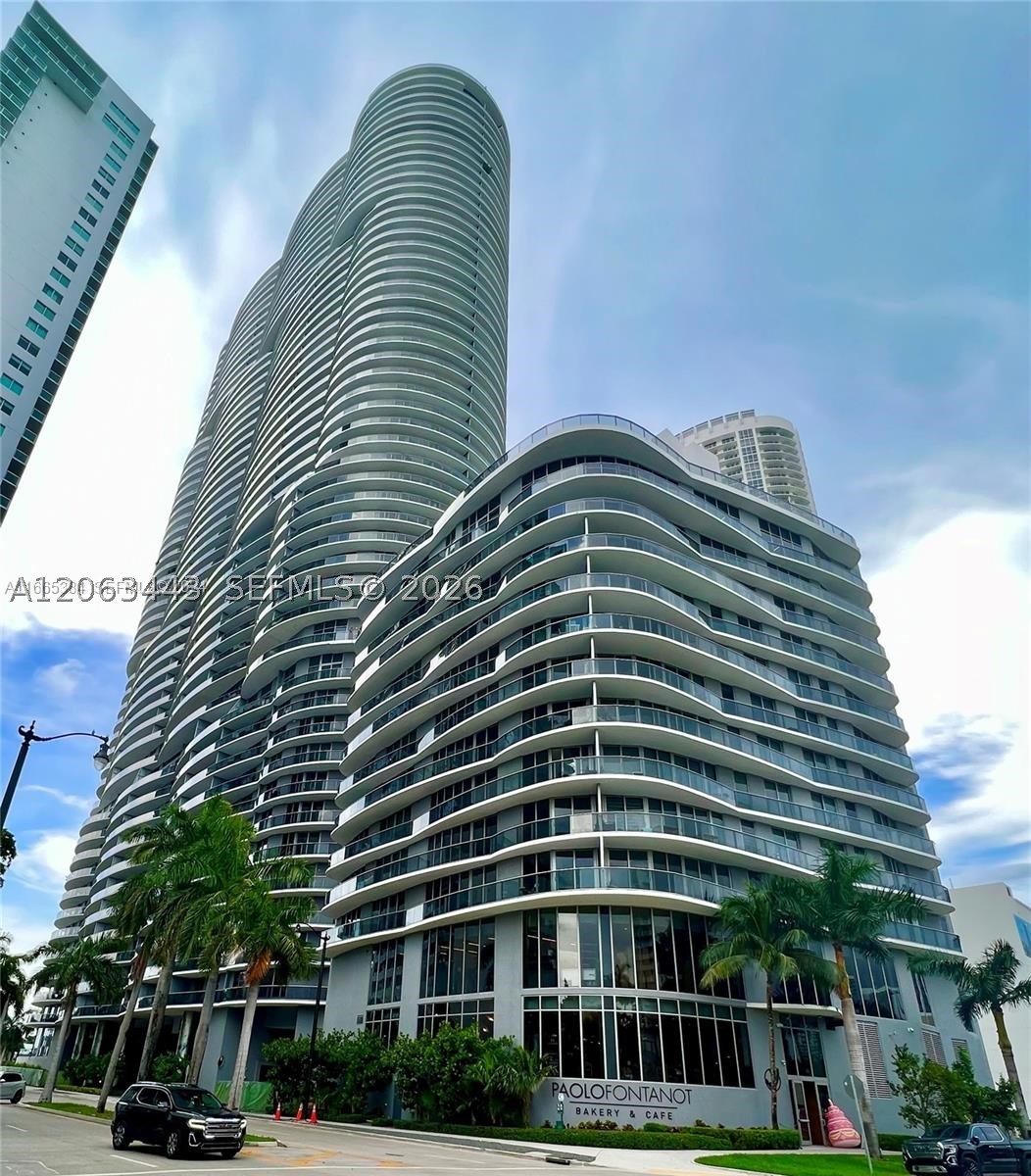 image Aria on the Bay0