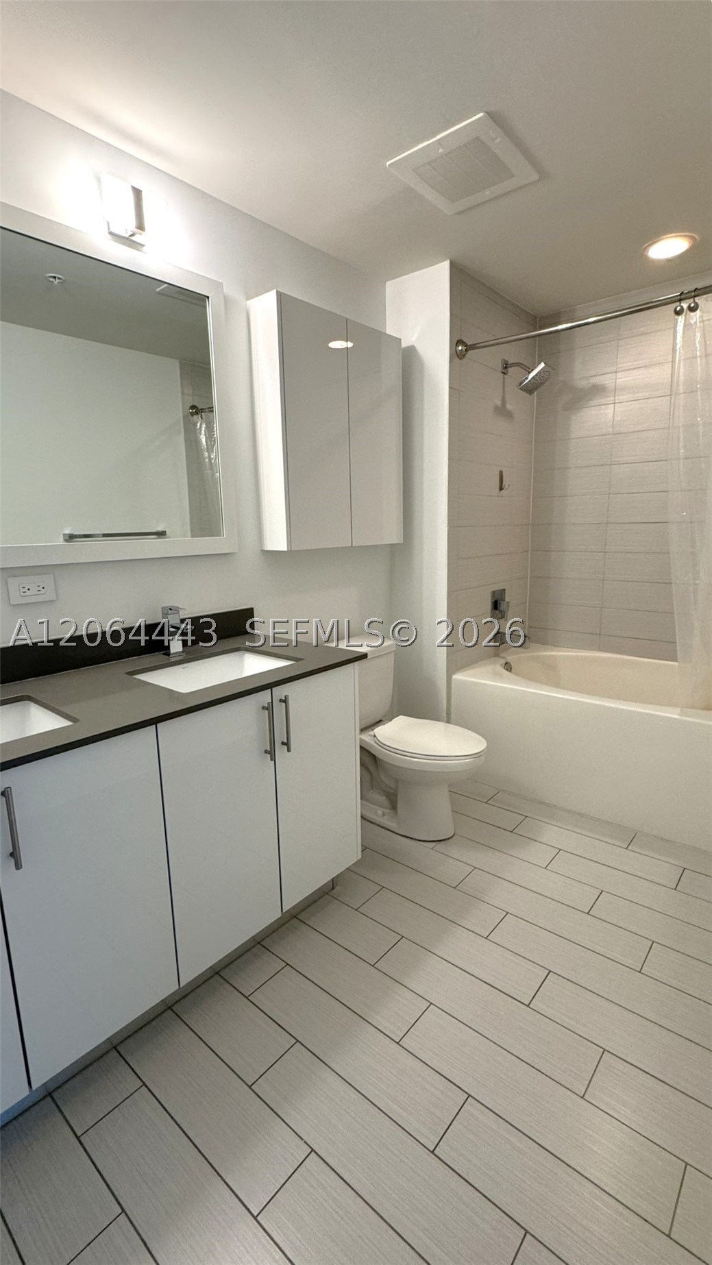 image Nine at Mary Brickell Village12