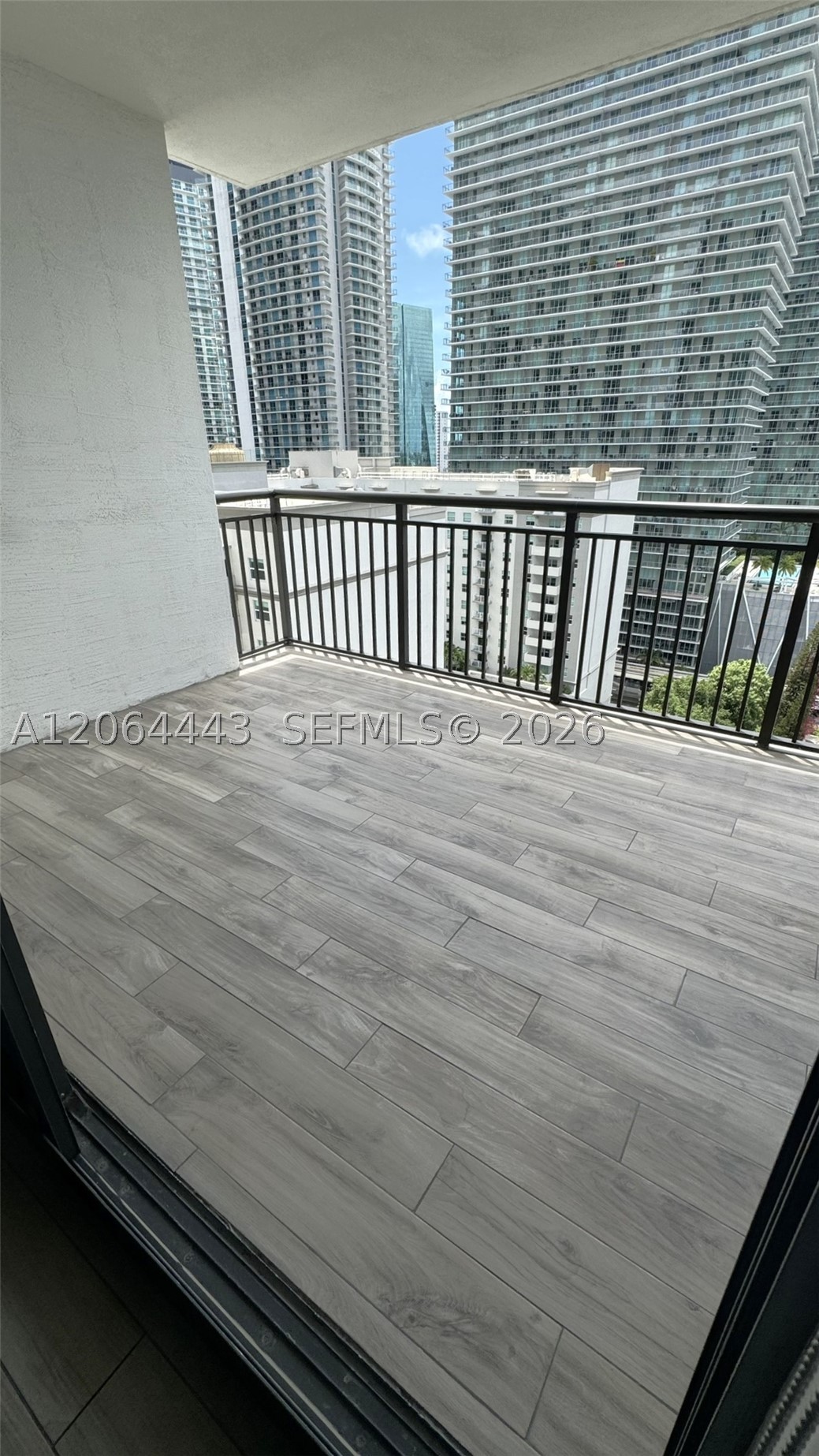 image Nine at Mary Brickell Village14
