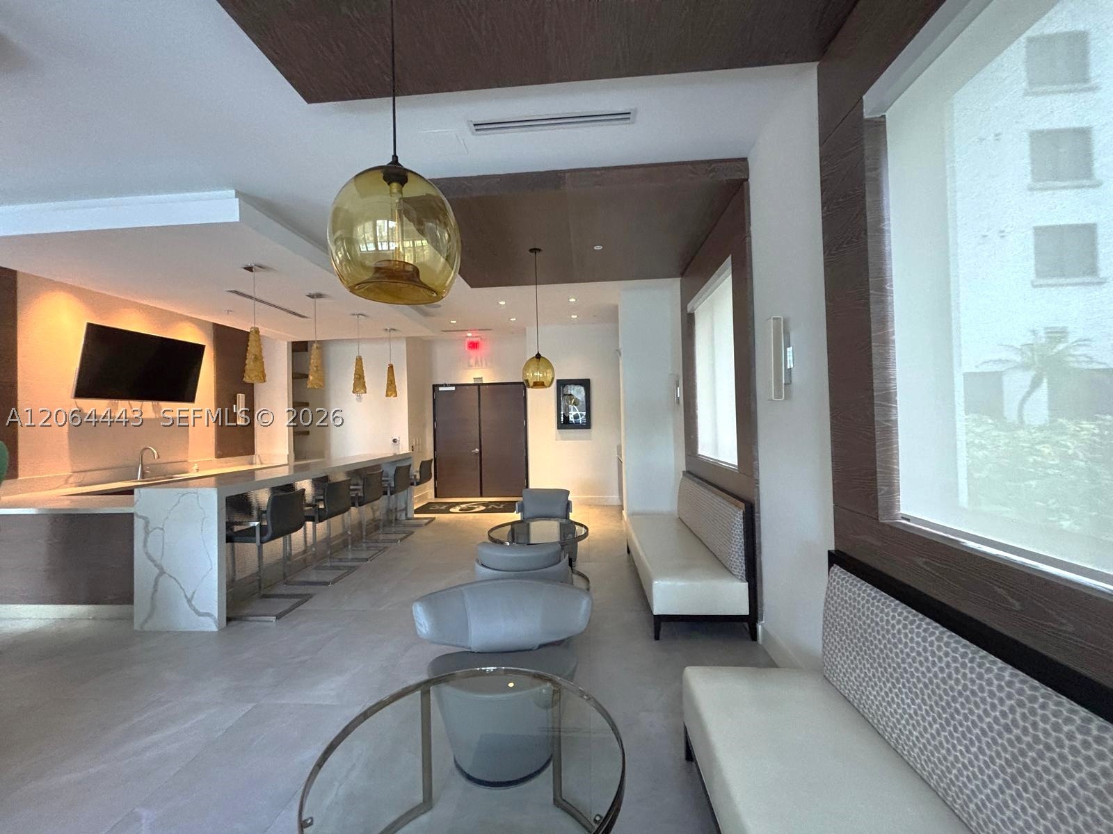 image Nine at Mary Brickell Village30