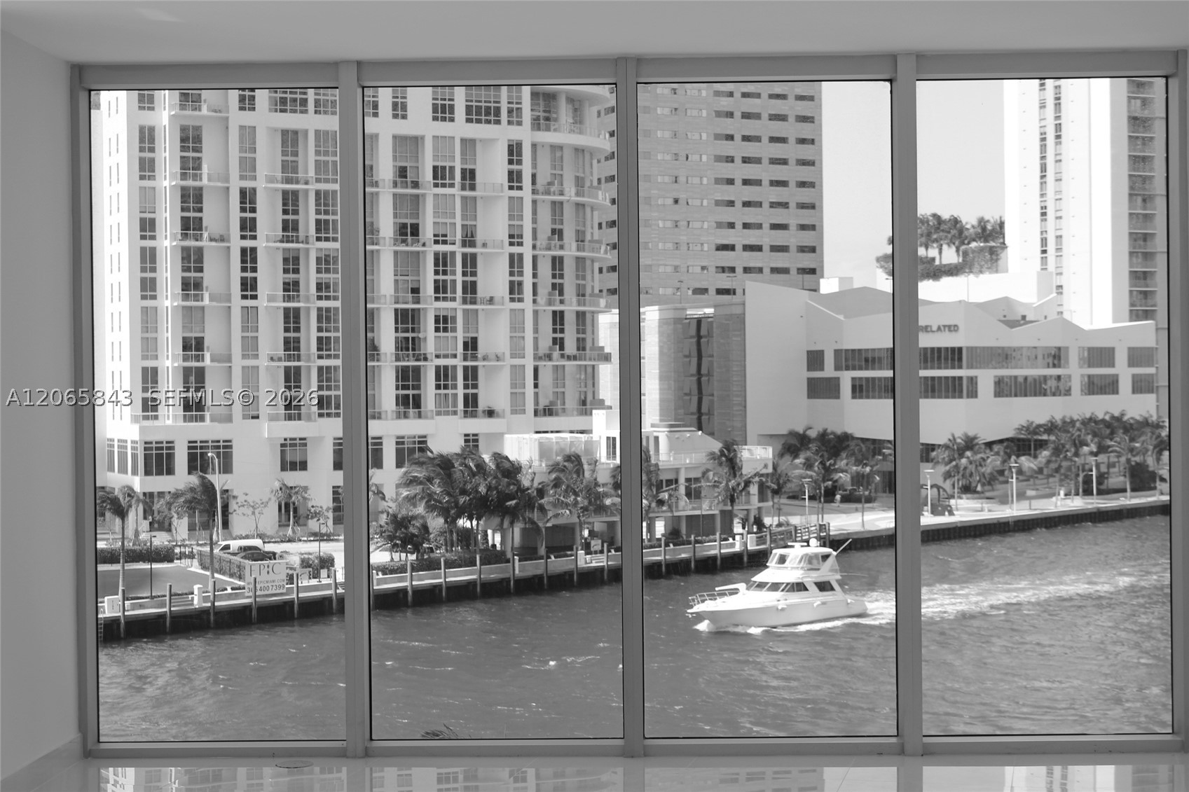 image Icon Brickell I12