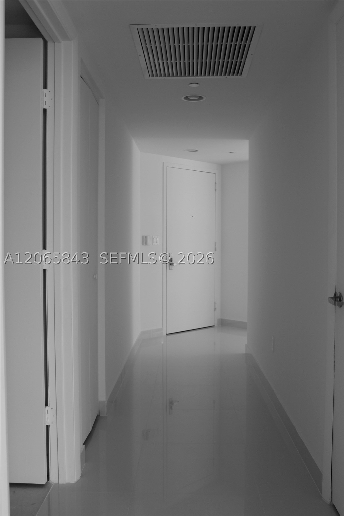 image Icon Brickell I16