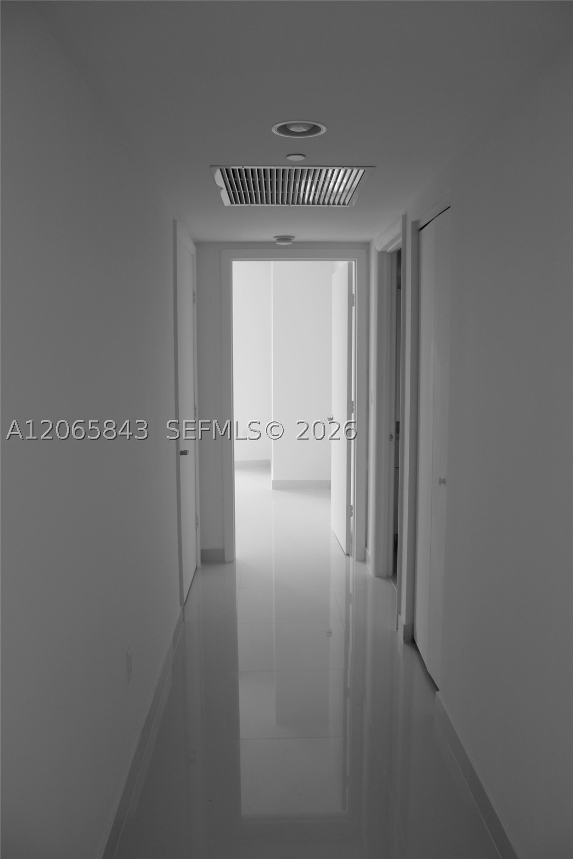 image Icon Brickell I17
