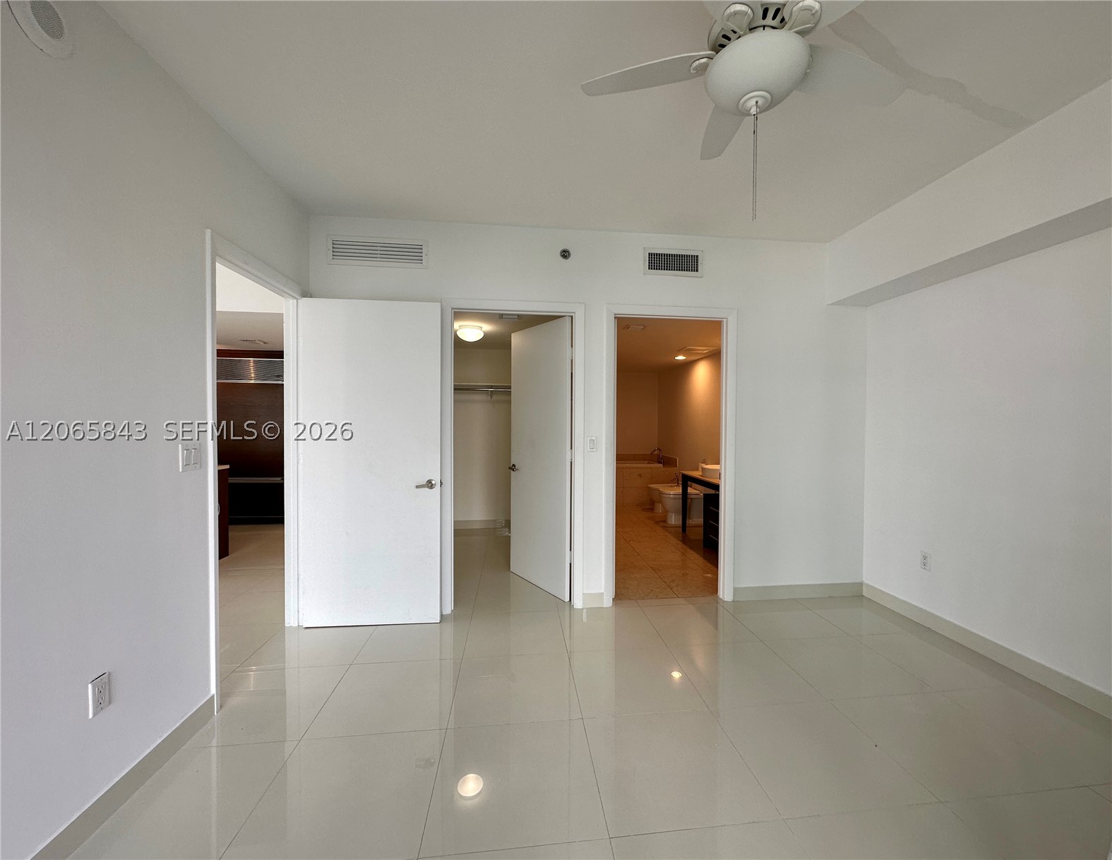 image Icon Brickell I21
