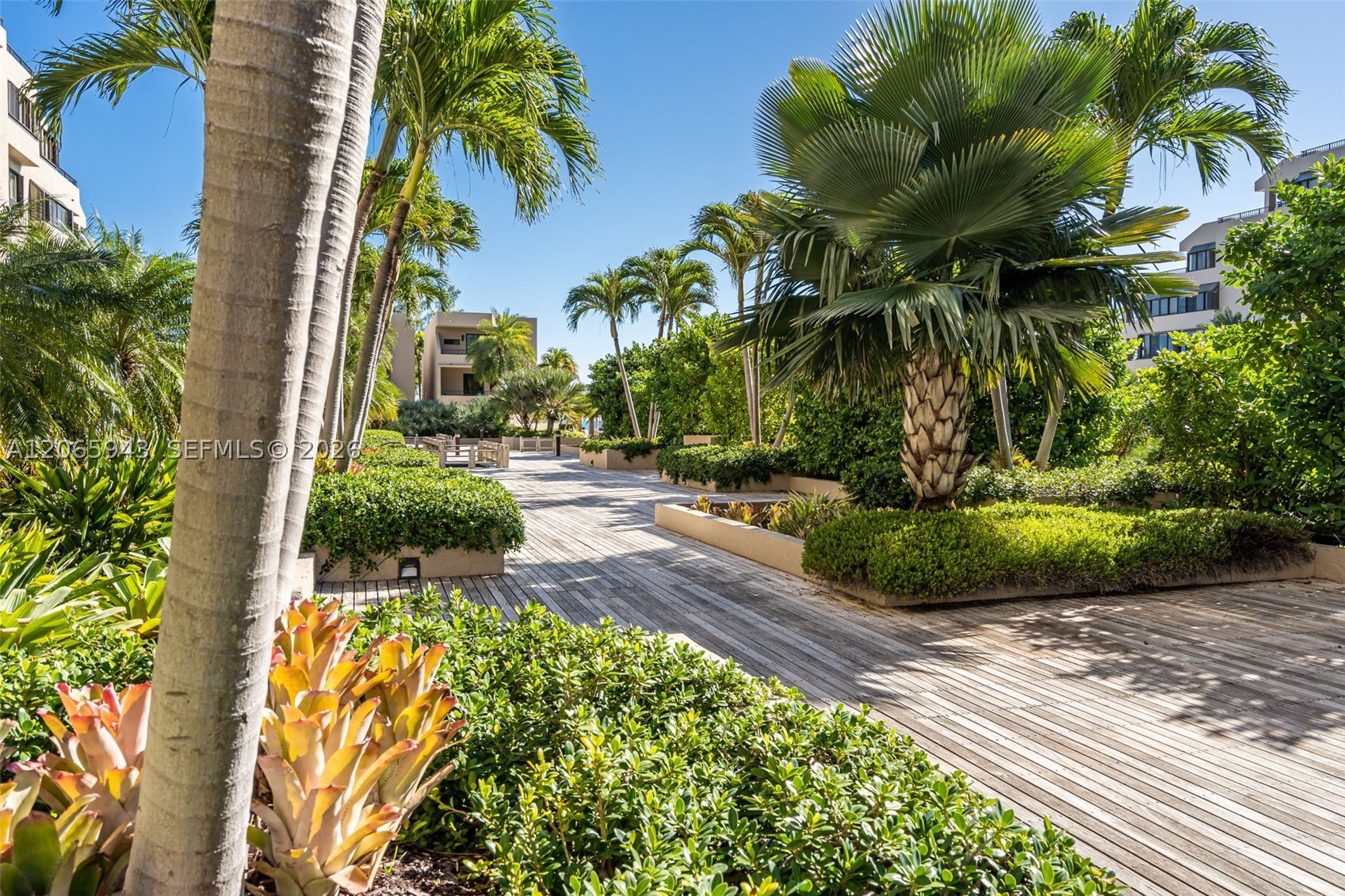 image Emerald Bay at Key Colony44