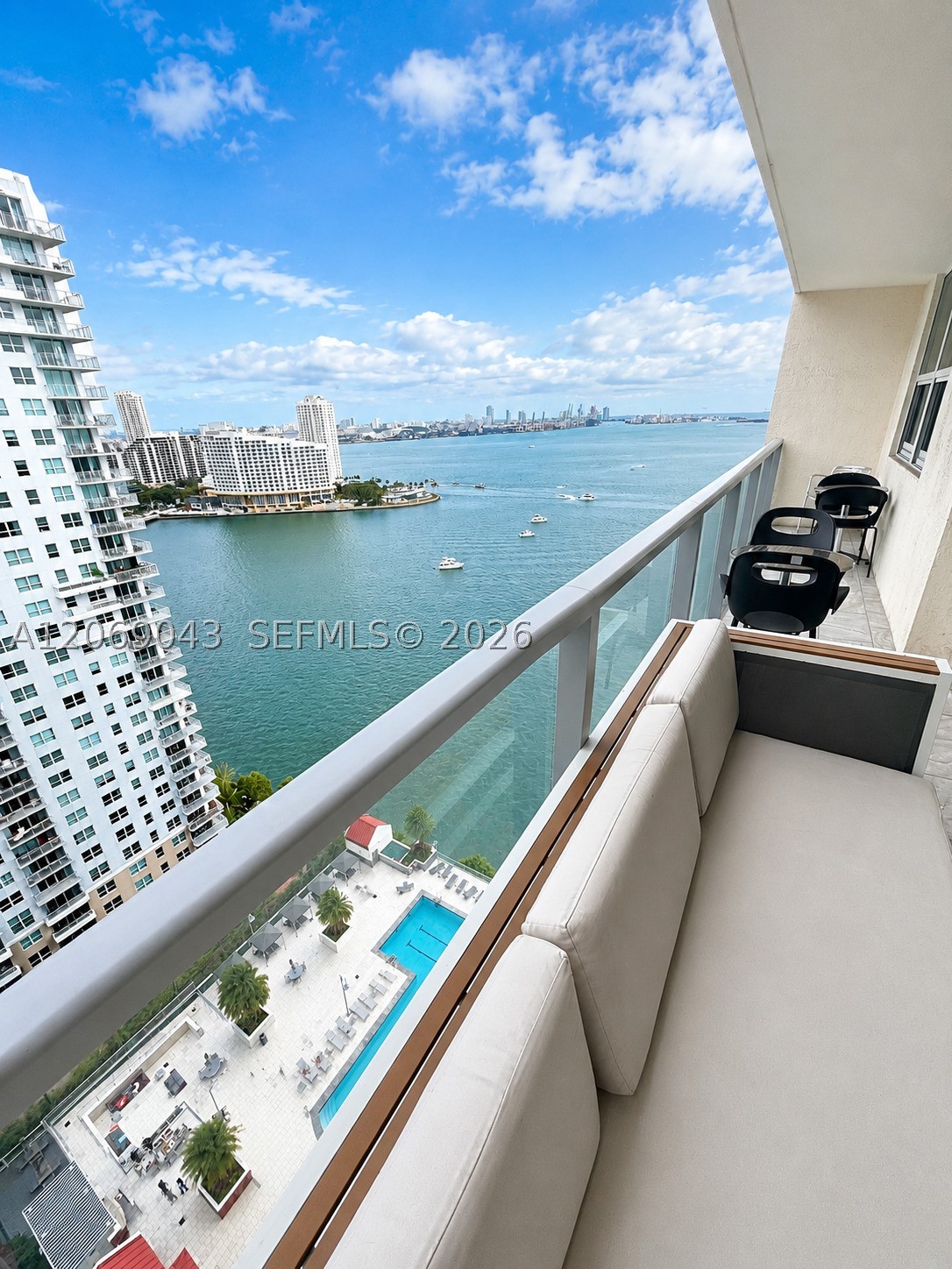 image The Mark on Brickell0