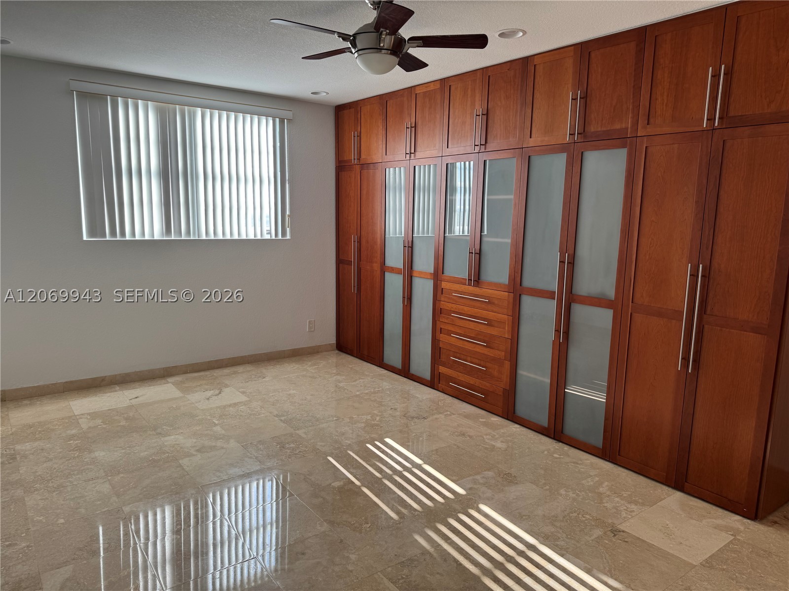 90 Edgewater Dr #PH15 Coral Gables, FL 33133