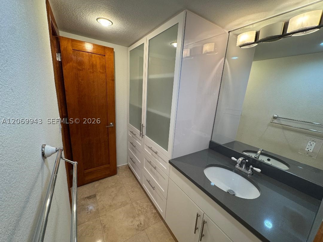 90 Edgewater Dr #PH15 Coral Gables, FL 33133