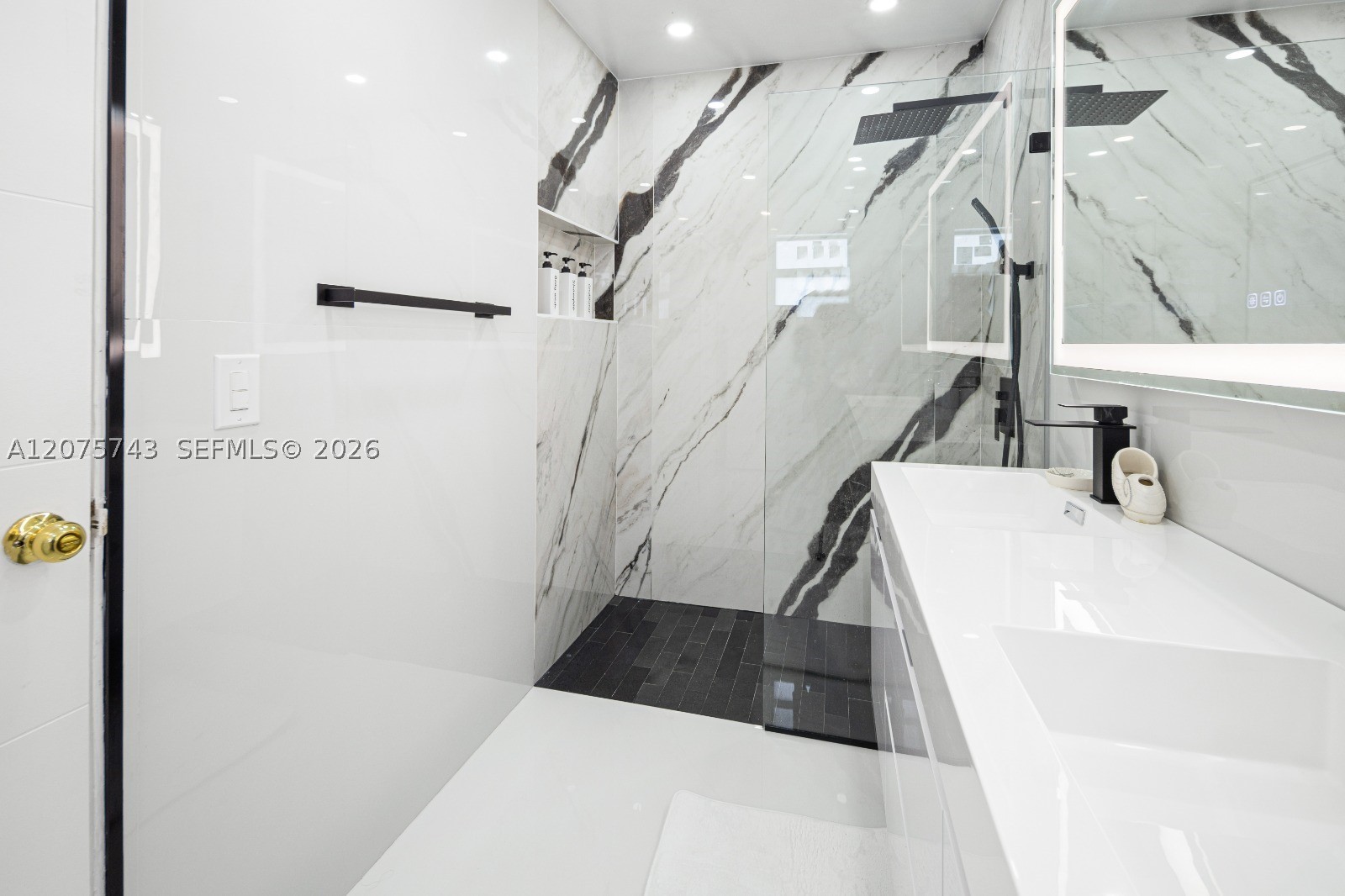 1460 Marseille Dr Miami Beach, FL 33141