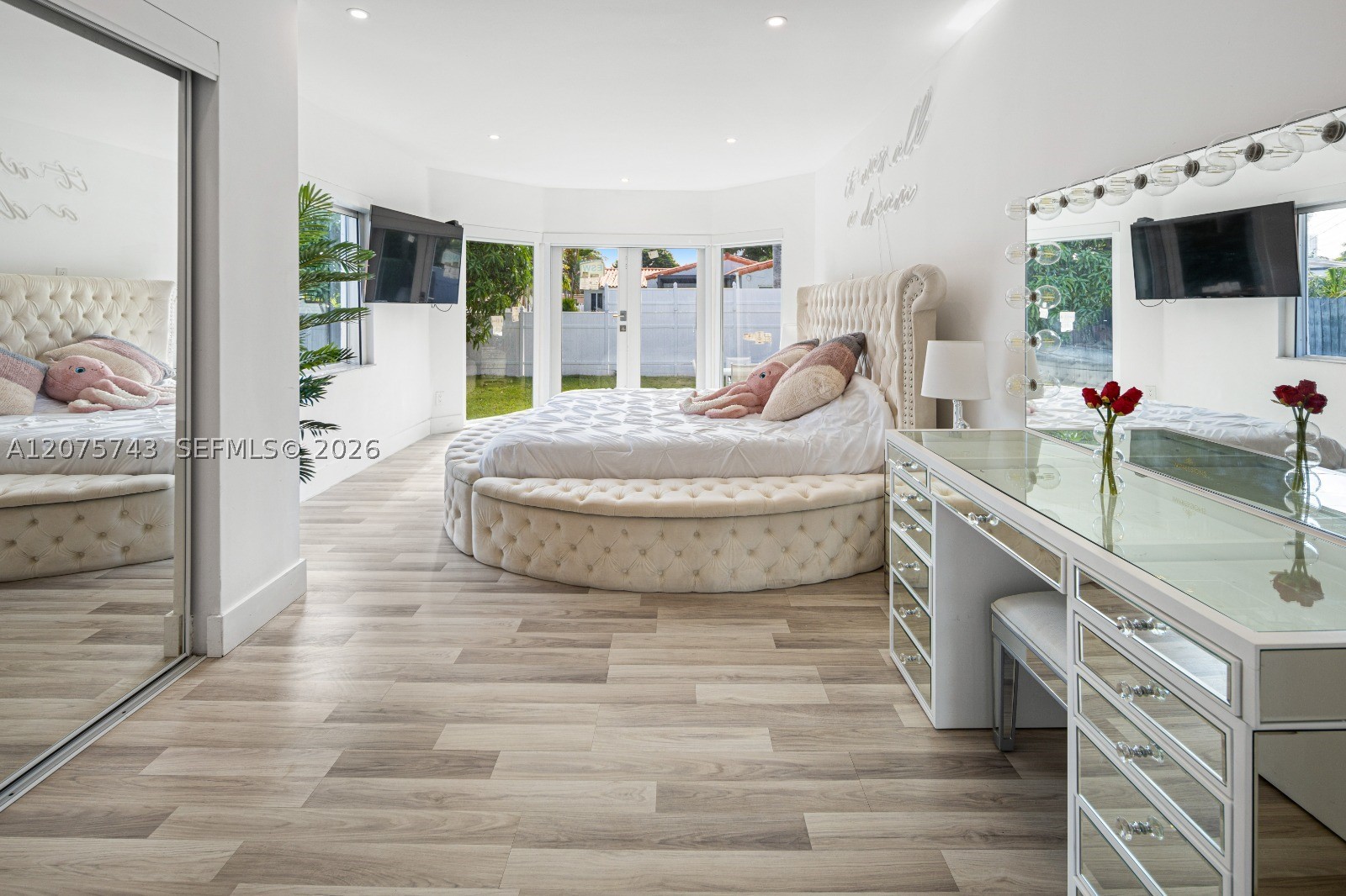 1460 Marseille Dr Miami Beach, FL 33141