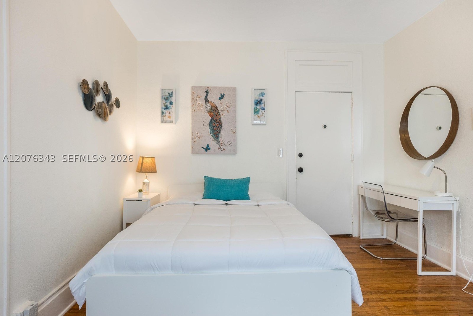124 Mendoza Ave #4