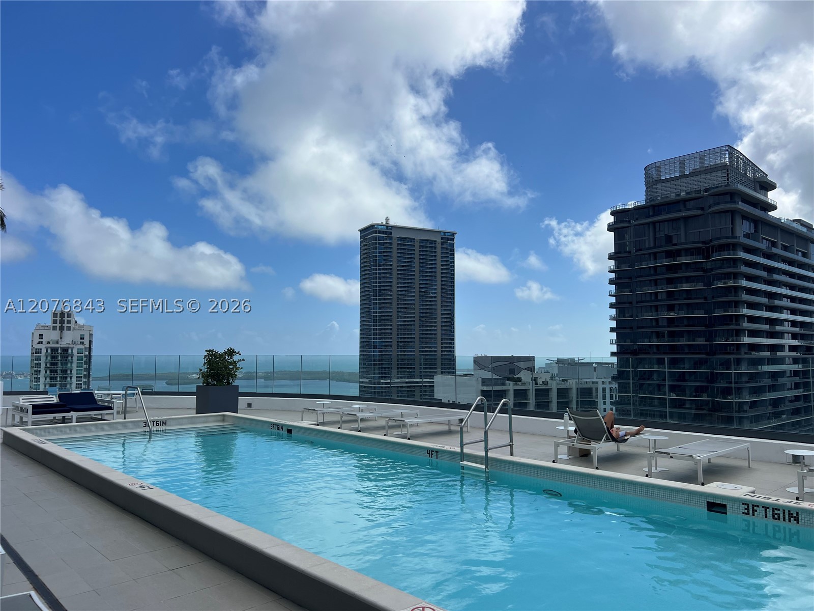45 SW 9th St #4408 Miami, FL 33130