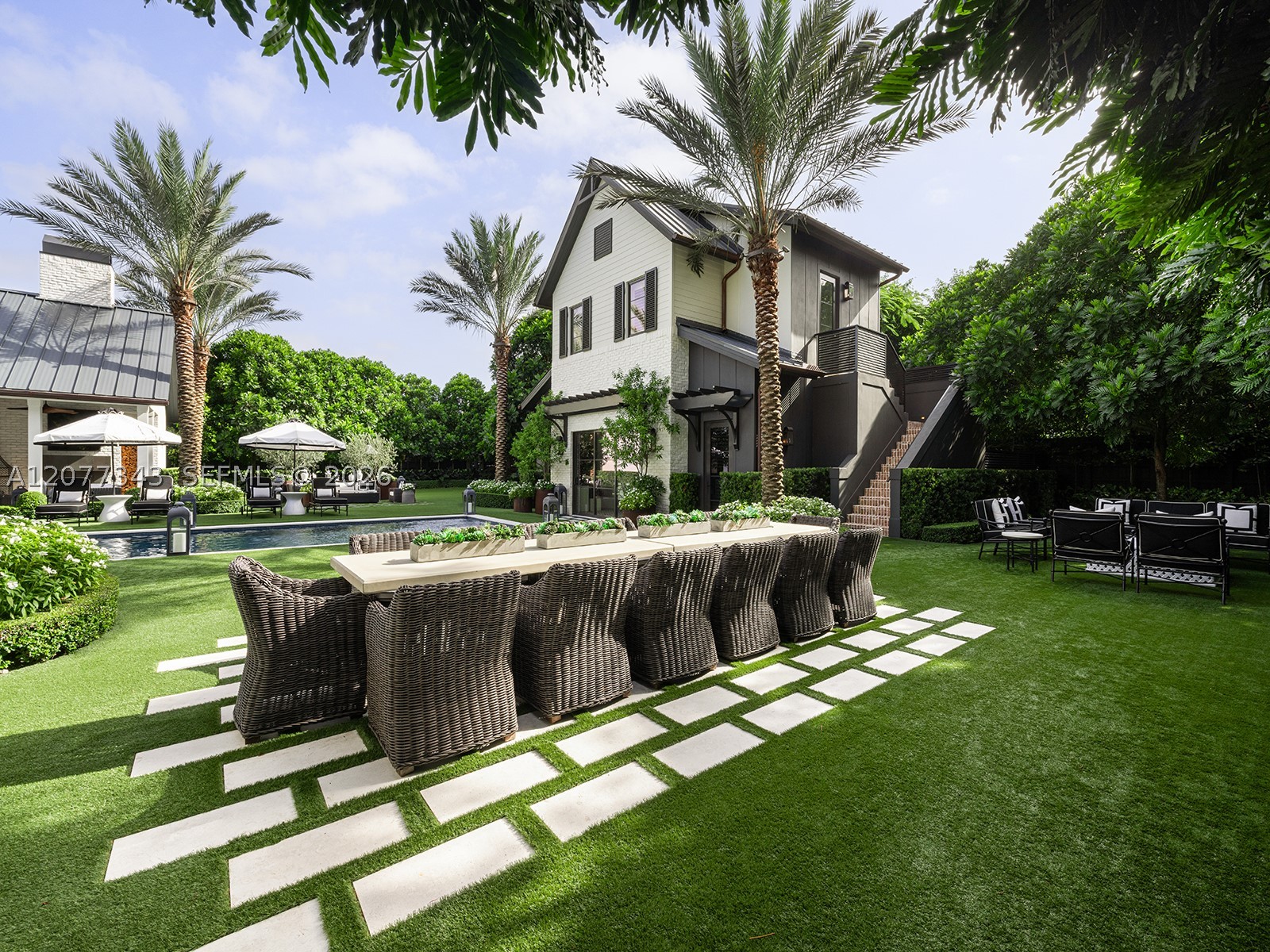 6580 SW 69th Ave Miami, FL 33143
