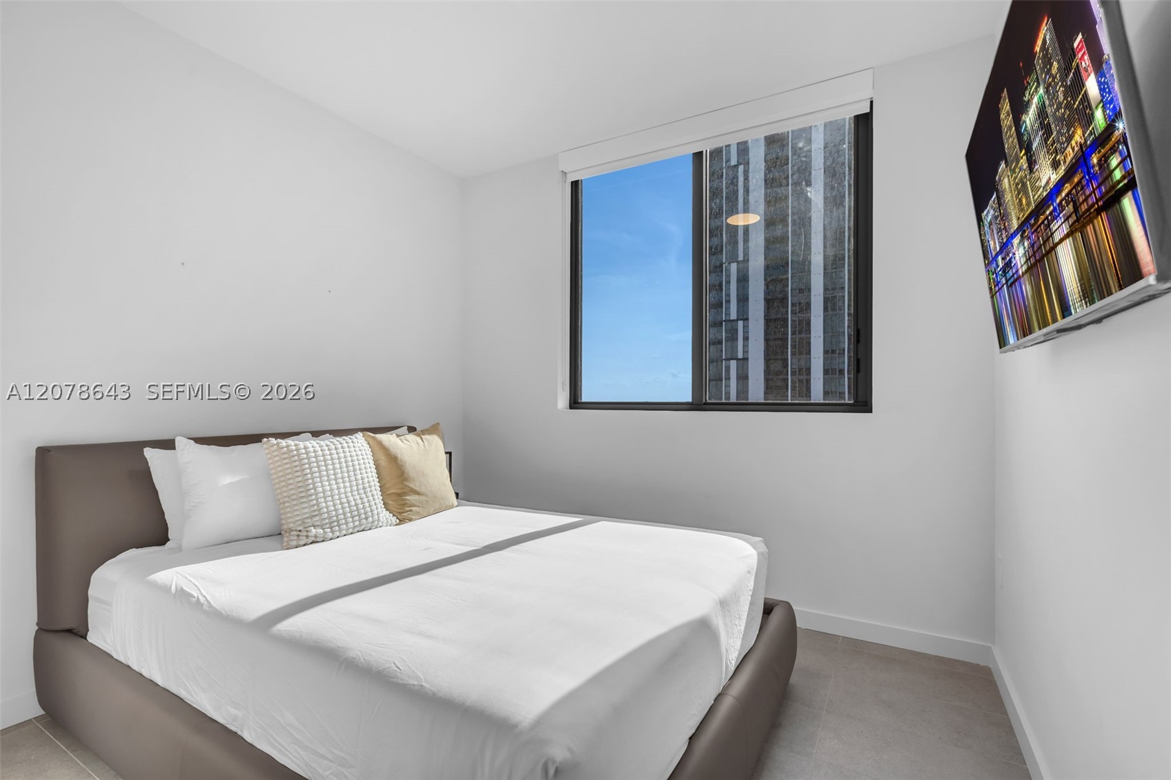 121 NE 5th St #2708 Miami, FL 33132
