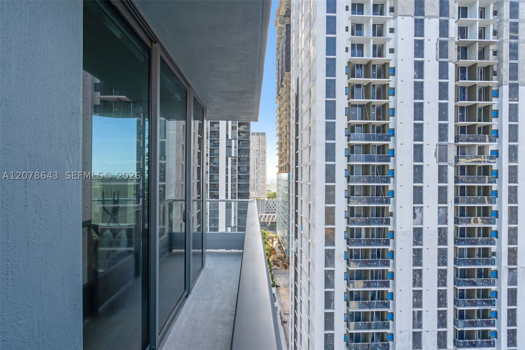 121 NE 5th St #2708 Miami, FL 33132