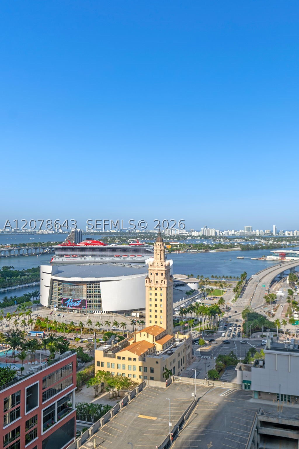 121 NE 5th St #2708 Miami, FL 33132