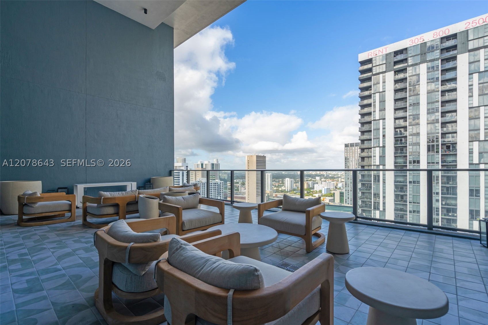 121 NE 5th St #2708 Miami, FL 33132