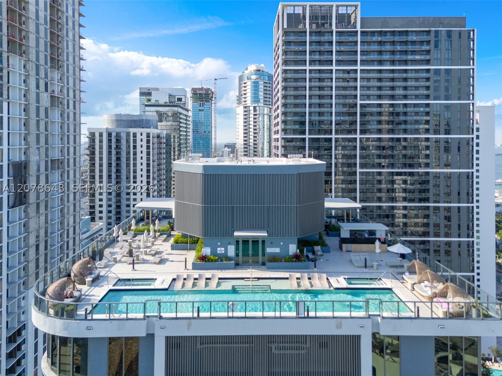 121 NE 5th St #2708 Miami, FL 33132