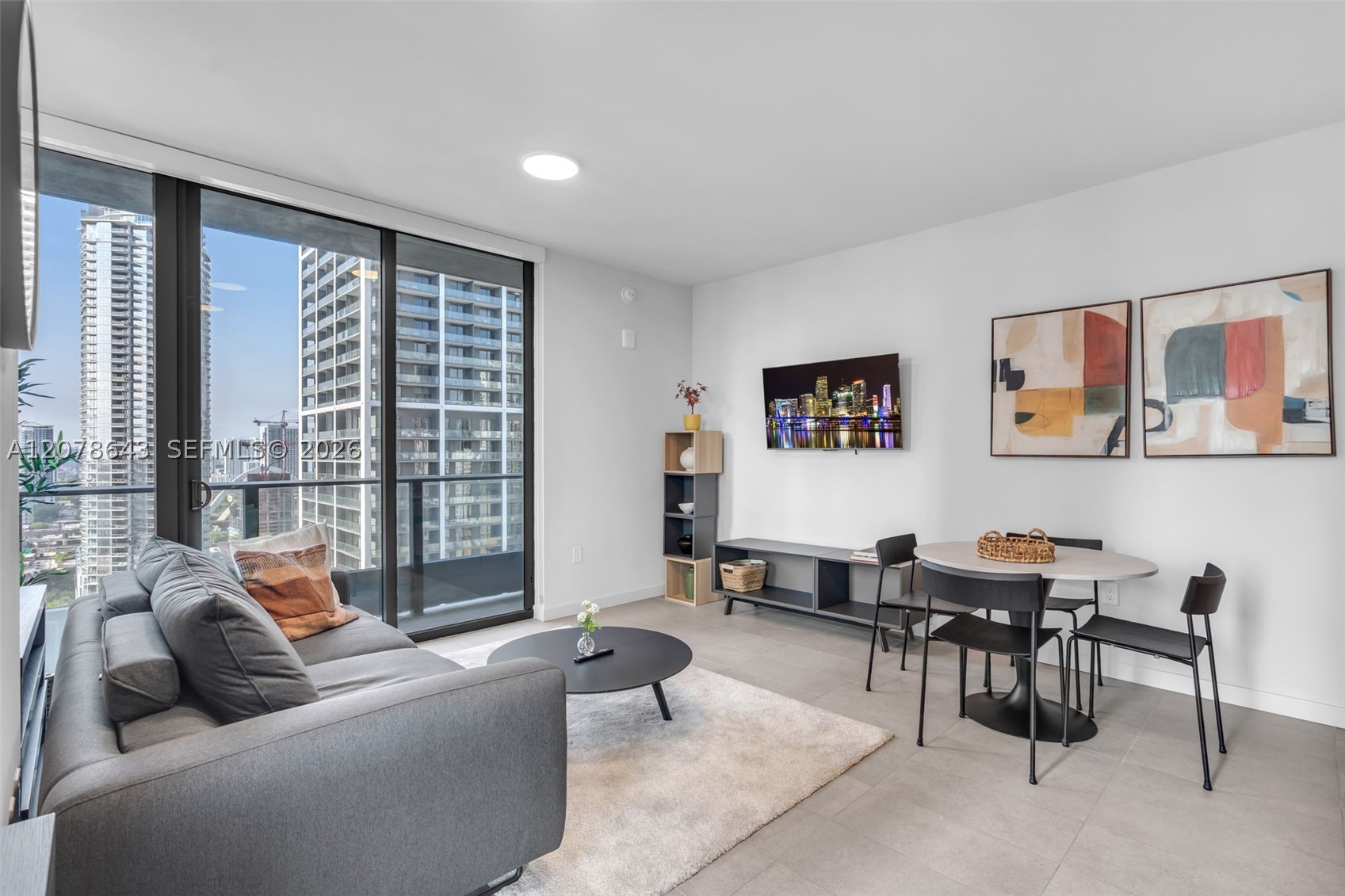 121 NE 5th St #2708 Miami, FL 33132