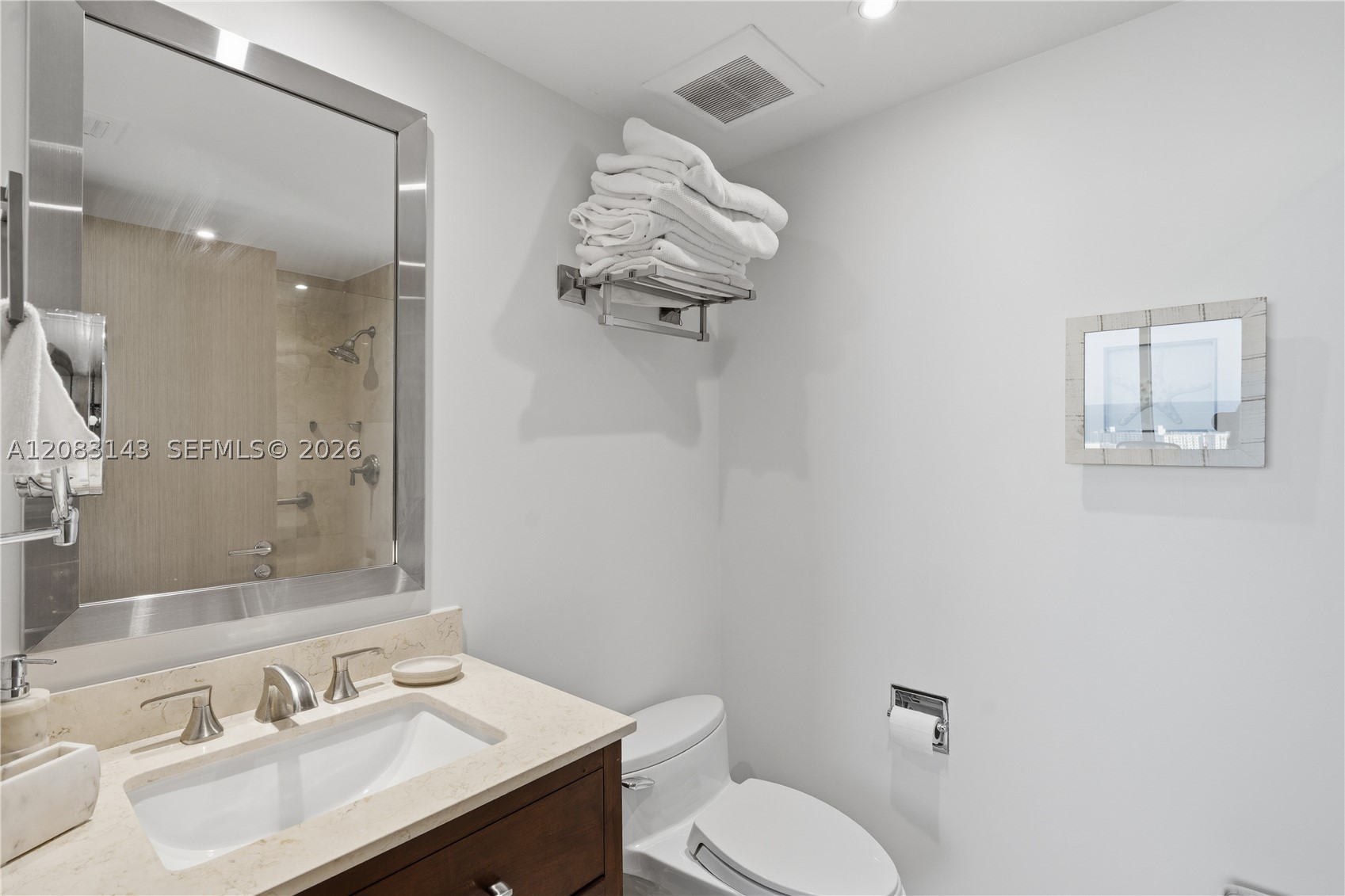 1000 S Pointe Dr #2202 Miami Beach, FL 33139