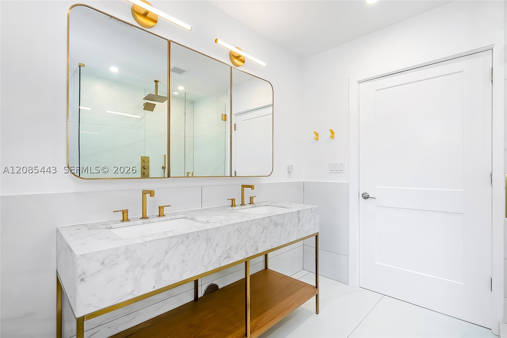 719 W 51st St Miami Beach, FL 33140
