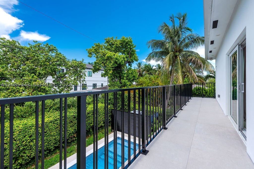 719 W 51st St Miami Beach, FL 33140