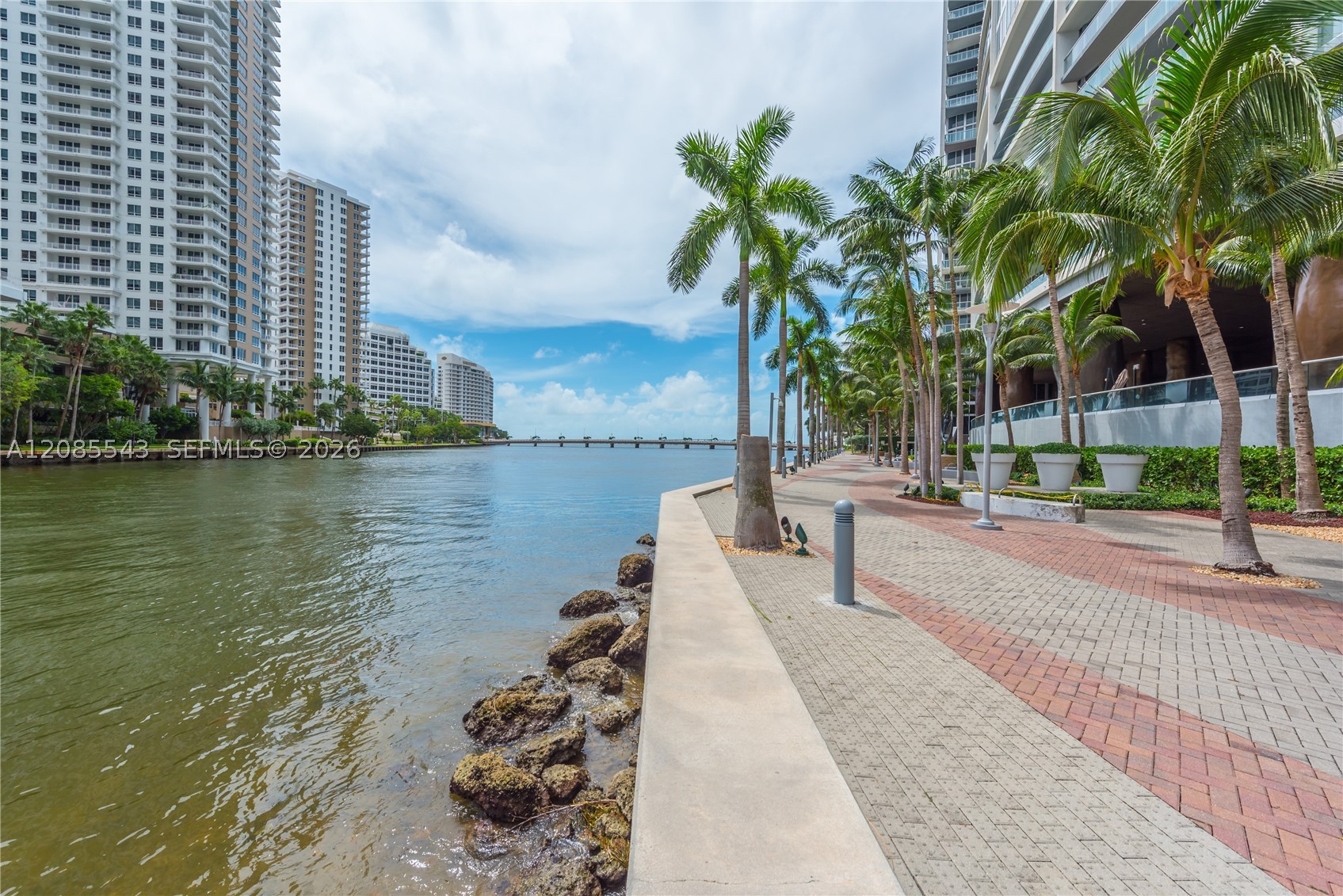 image Icon Brickell III (W Miami)37