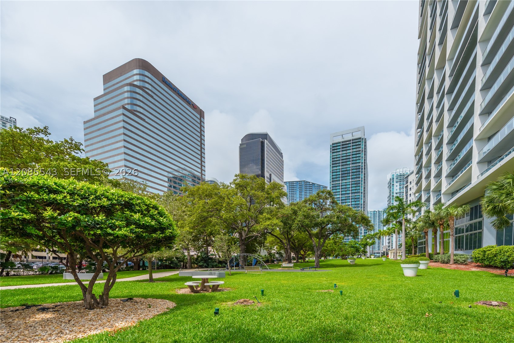 image Icon Brickell III (W Miami)40