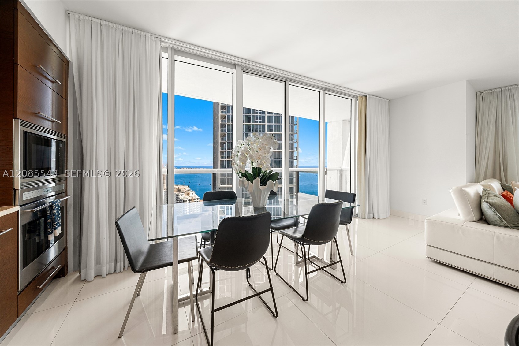 image Icon Brickell III (W Miami)5