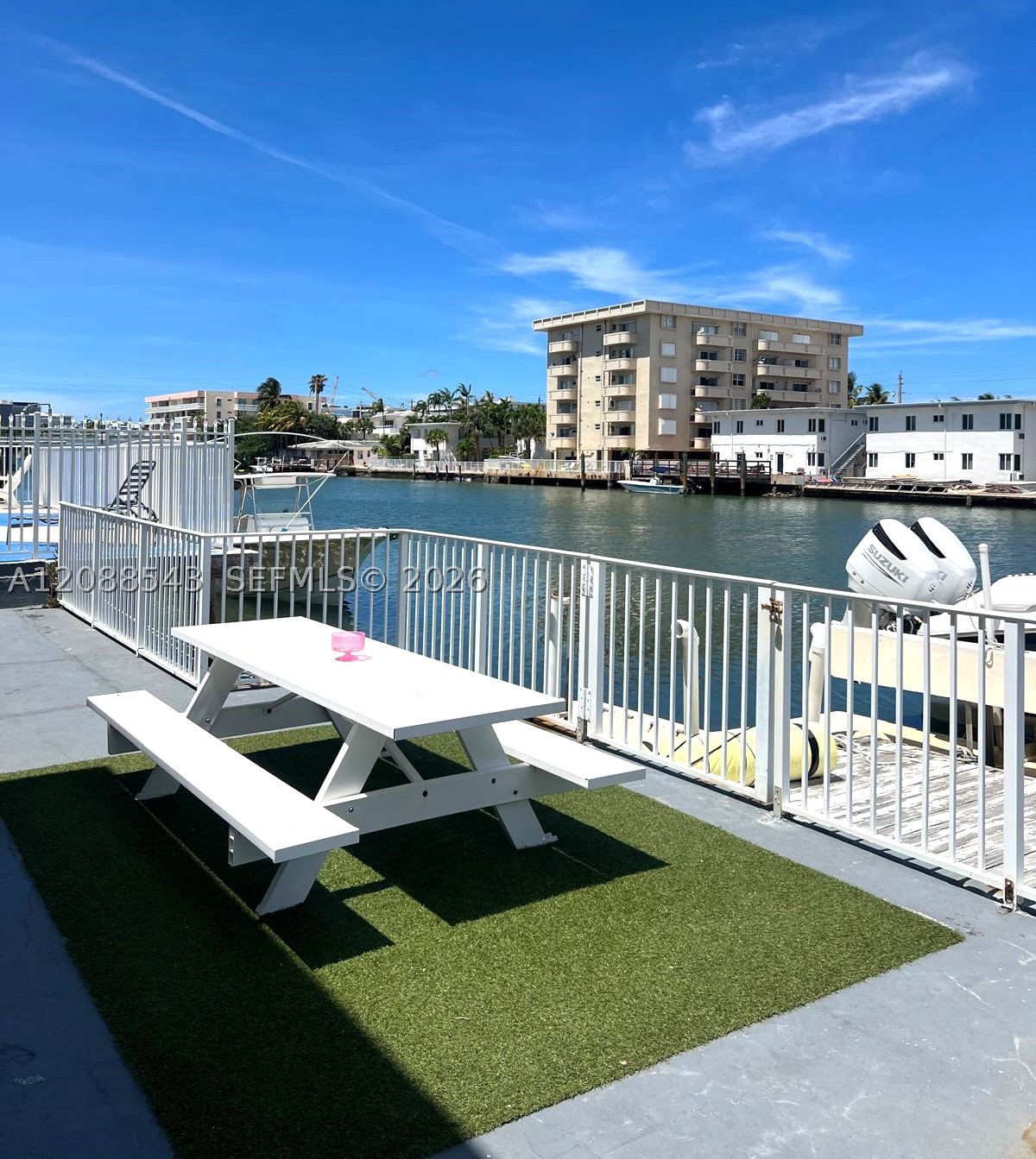 8271 Crespi Blvd #2