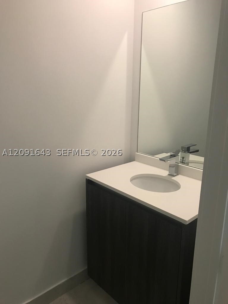 image Aria on the Bay15