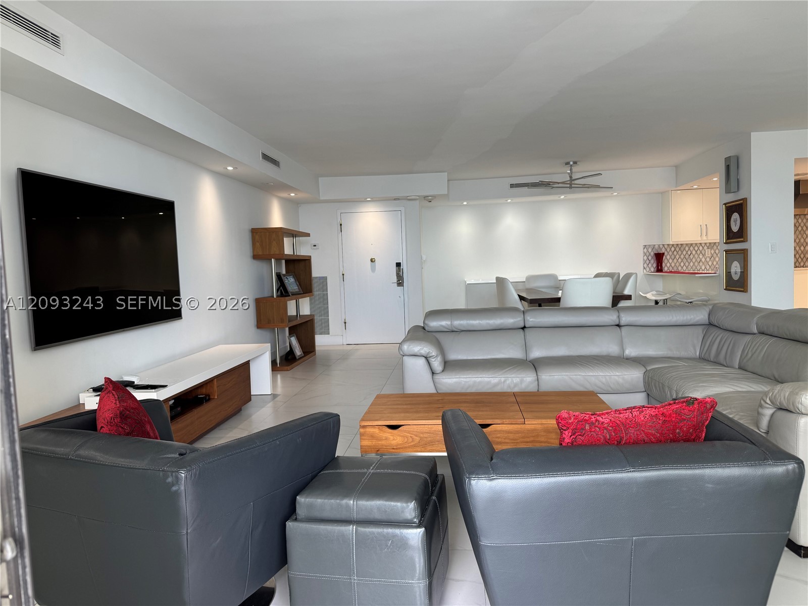 image Towers of Key Biscayne10