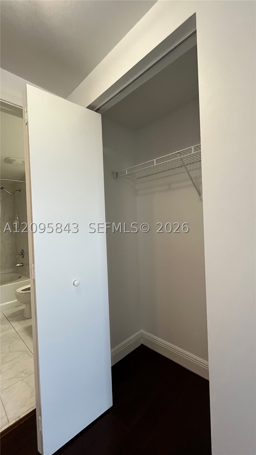 image The Venture at Aventura19