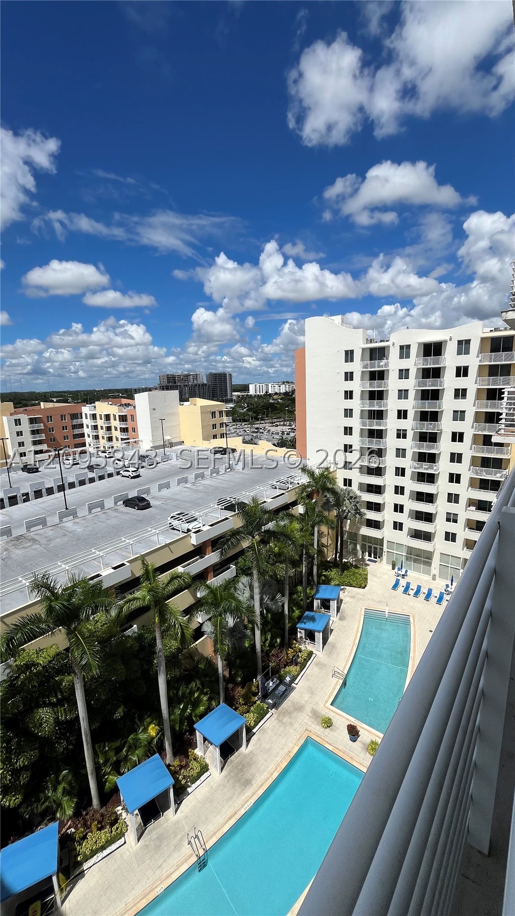 image The Venture at Aventura30